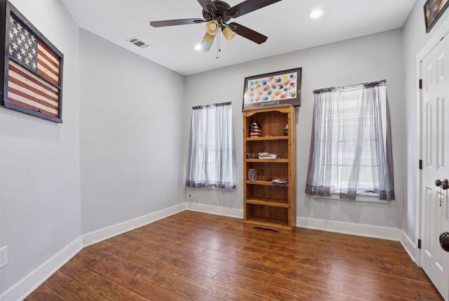 5016 Elizabeth Street, Granbury, TX 76048