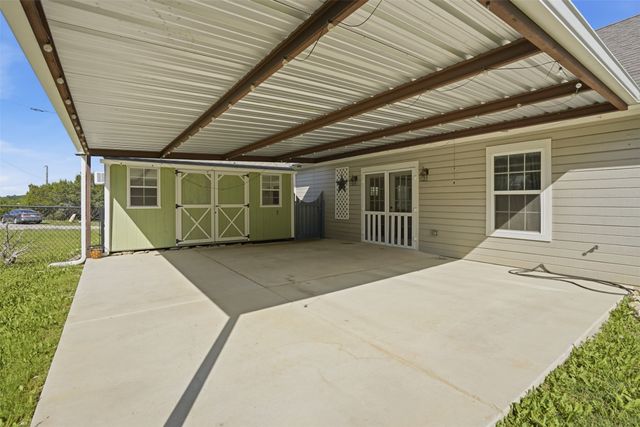5016 Elizabeth Street, Granbury, TX 76048