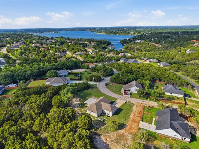 5016 Elizabeth Street, Granbury, TX 76048