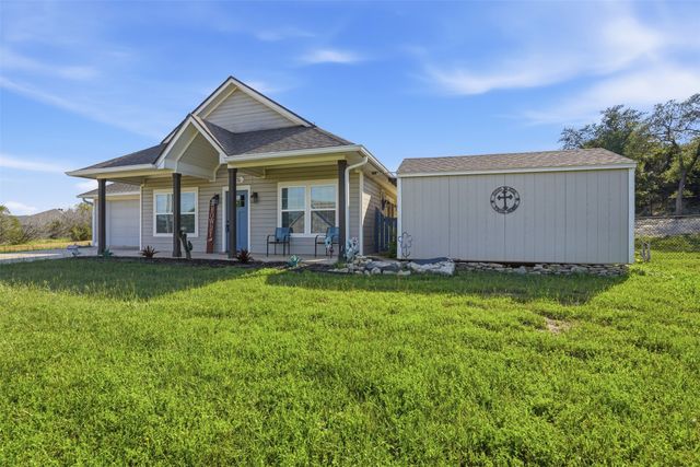 5016 Elizabeth Street, Granbury, TX 76048