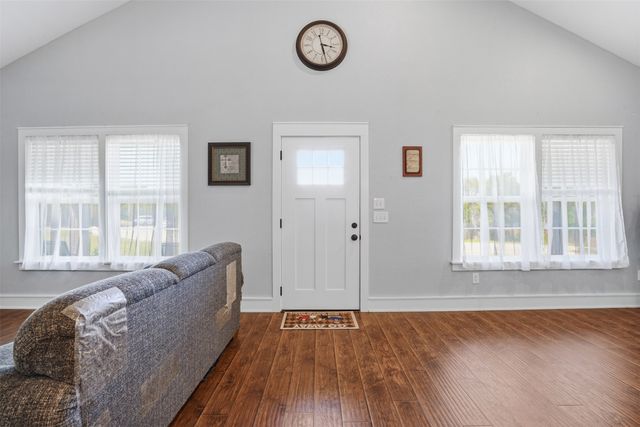 5016 Elizabeth Street, Granbury, TX 76048