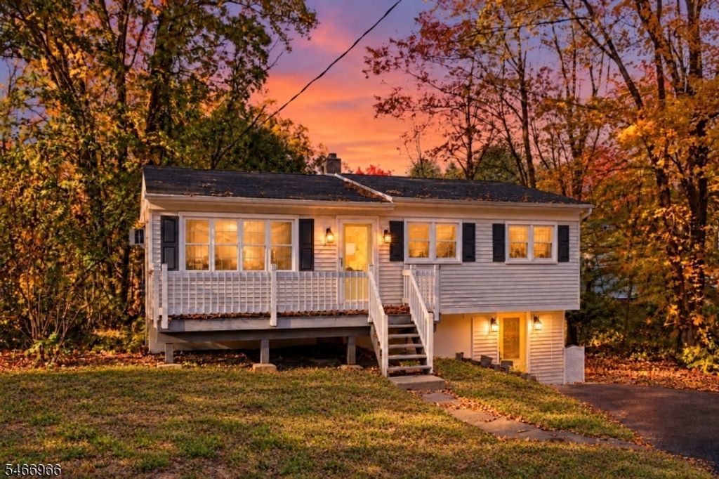 39 Brookwood Dr, Byram Twp., NJ 07874 — photo 2