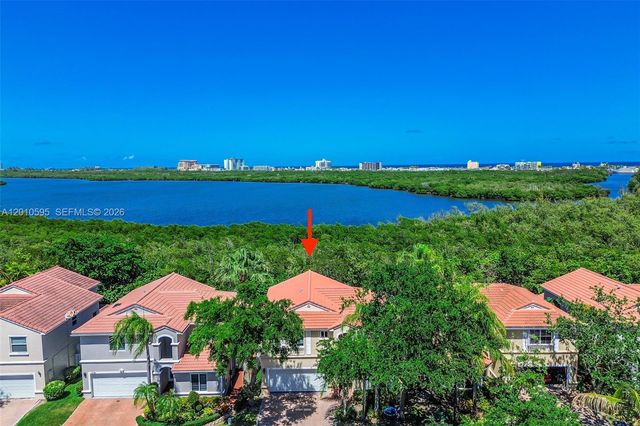1065 Weeping Willow Way, Hollywood, FL 33019