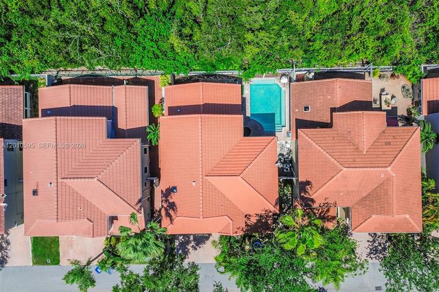 1065 Weeping Willow Way, Hollywood, FL 33019
