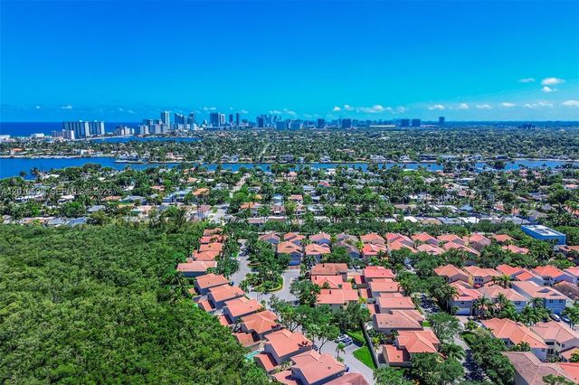 1065 Weeping Willow Way, Hollywood, FL 33019