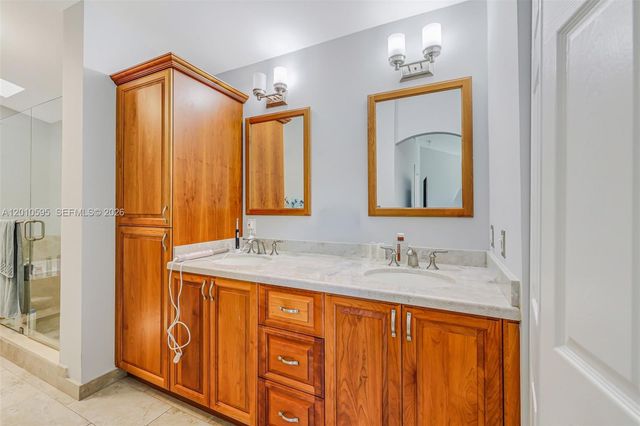 1065 Weeping Willow Way, Hollywood, FL 33019