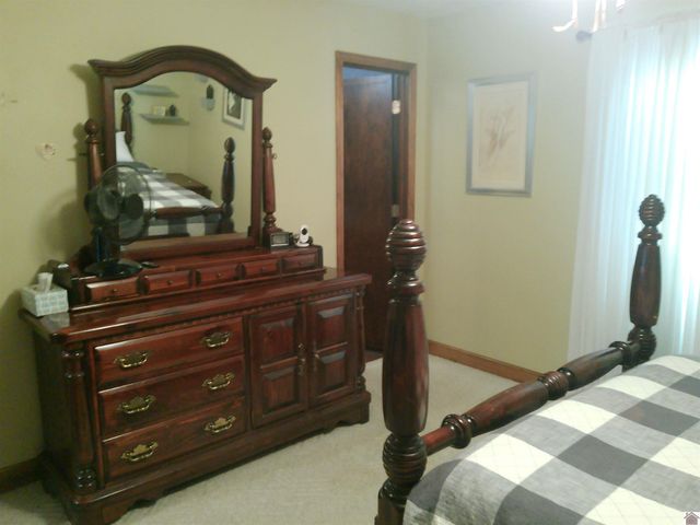 6051 Oakhaven Dr, Paducah, KY 42003