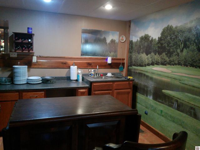 6051 Oakhaven Dr, Paducah, KY 42003