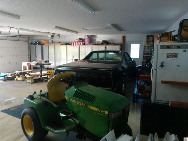 6051 Oakhaven Dr, Paducah, KY 42003