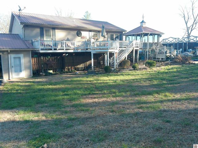 6051 Oakhaven Dr, Paducah, KY 42003