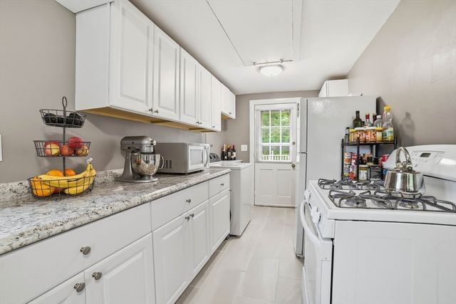 11 Scenic Drive, Worcester, MA 01602