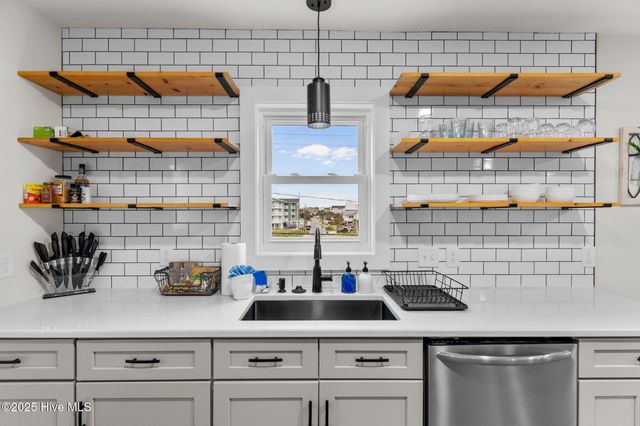 1504 Canal Drive, Carolina Beach, NC 28428