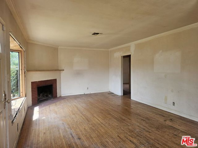 6834 Encino Avenue, Van Nuys (los Angeles), CA 91406