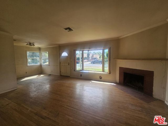 6834 Encino Avenue, Van Nuys (los Angeles), CA 91406