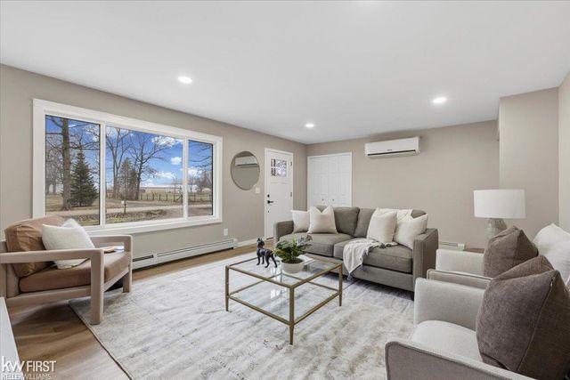 3755 Dartmouth Road, Oxford, MI 48371