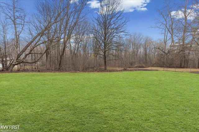 3755 Dartmouth Road, Oxford, MI 48371