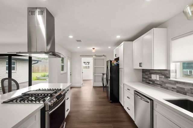 5207 Wigton Drive, Houston, TX 77096