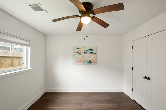 5207 Wigton Drive, Houston, TX 77096