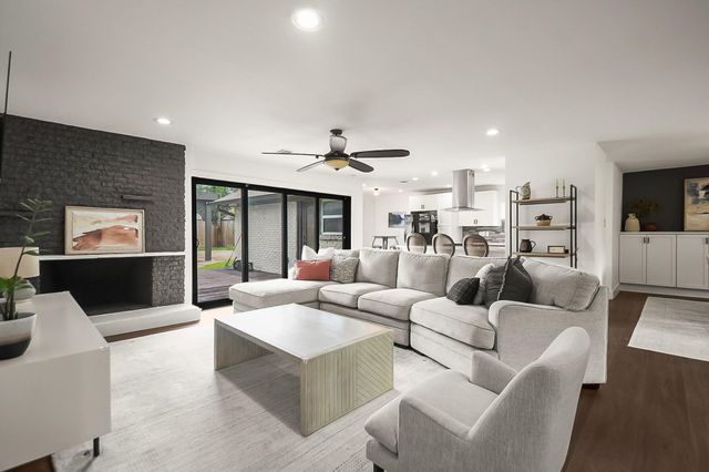 5207 Wigton Drive, Houston, TX 77096