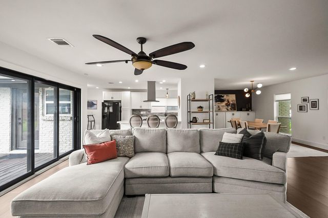 5207 Wigton Drive, Houston, TX 77096