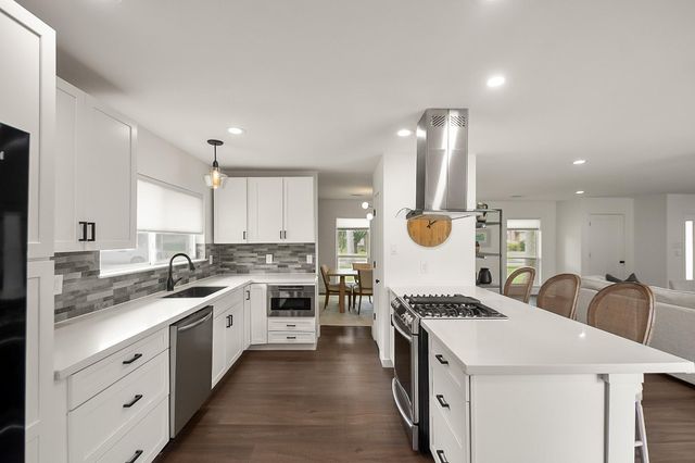 5207 Wigton Drive, Houston, TX 77096
