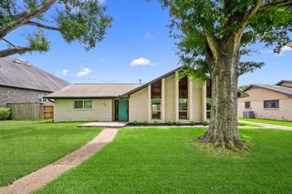 5207 Wigton Drive, Houston, TX 77096