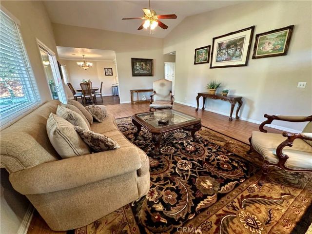 23856 Outrigger, Canyon Lake, CA 92587