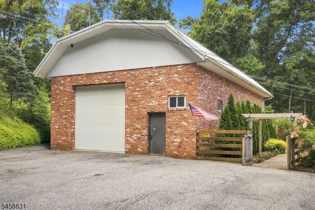 14 End O Lane Trl, Vernon Twp., NJ 07461