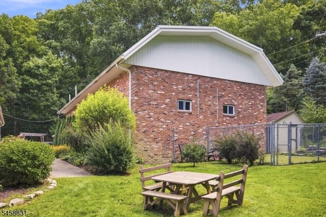 14 End O Lane Trl, Vernon Twp., NJ 07461