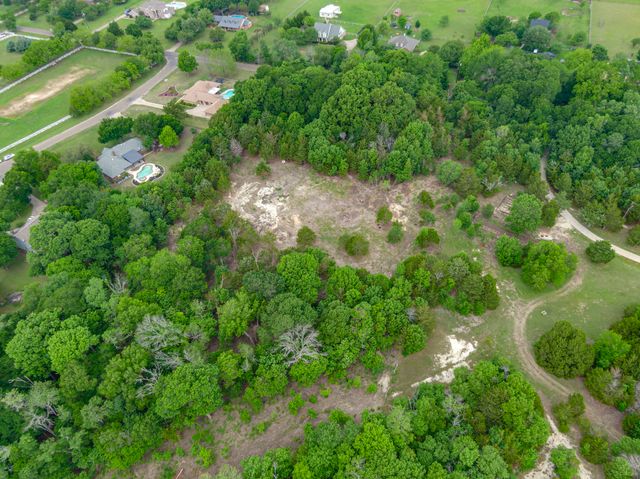 000 Becky Lane, Waxahachie, TX 75165