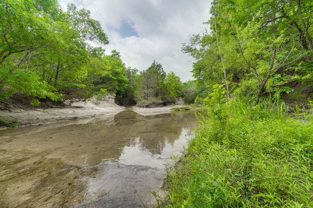 000 Becky Lane, Waxahachie, TX 75165