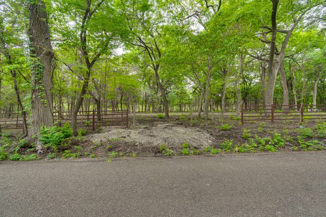 000 Becky Lane, Waxahachie, TX 75165