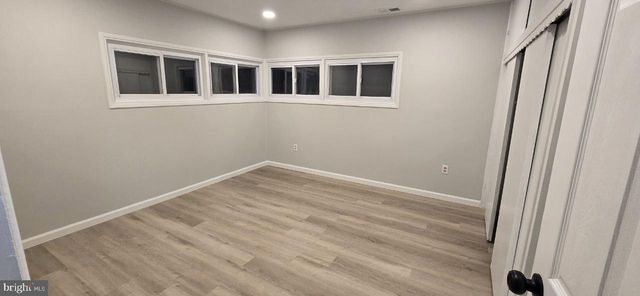 35 BEECHTREE RD, Levittown, PA 19057