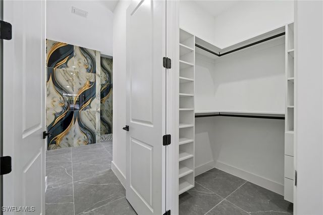 109 SW 37th PL, Cape Coral, FL 33991