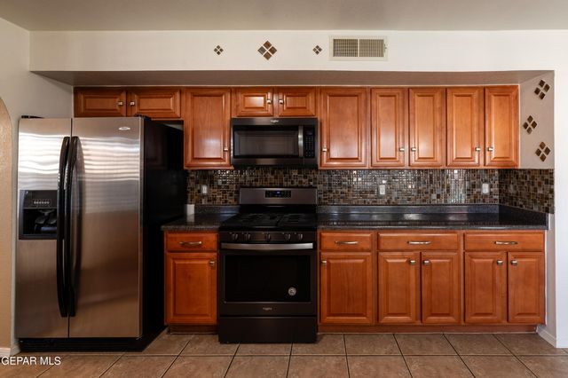 12297 Kingsgate Court, El Paso, TX 79928