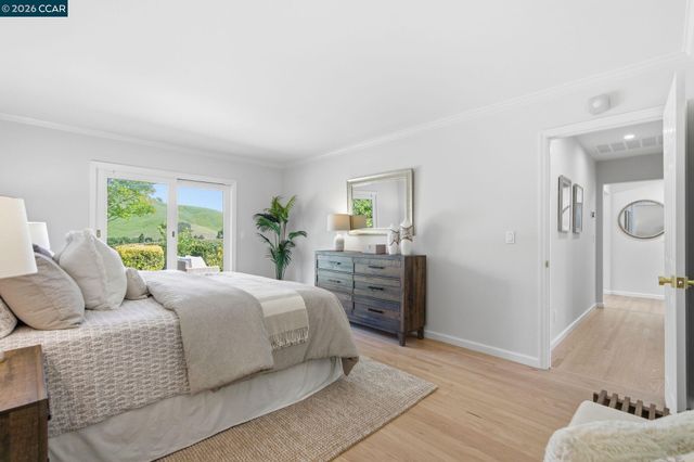 91 Shuey Dr, Moraga, CA 94556