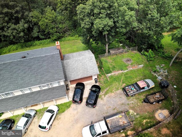 92 APPLE ORCHARD DR, Linden, VA 22642