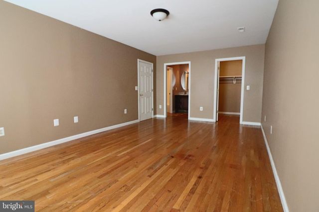 92 APPLE ORCHARD DR, Linden, VA 22642