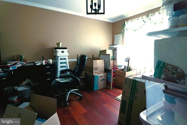 92 APPLE ORCHARD DR, Linden, VA 22642