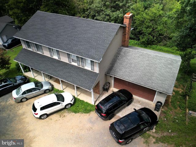 92 APPLE ORCHARD DR, Linden, VA 22642