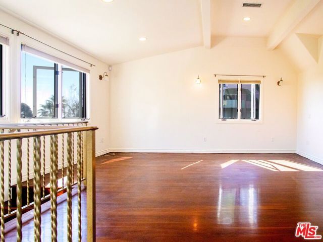 2239 VISTA DEL MAR Place, Los Angeles, CA 90068