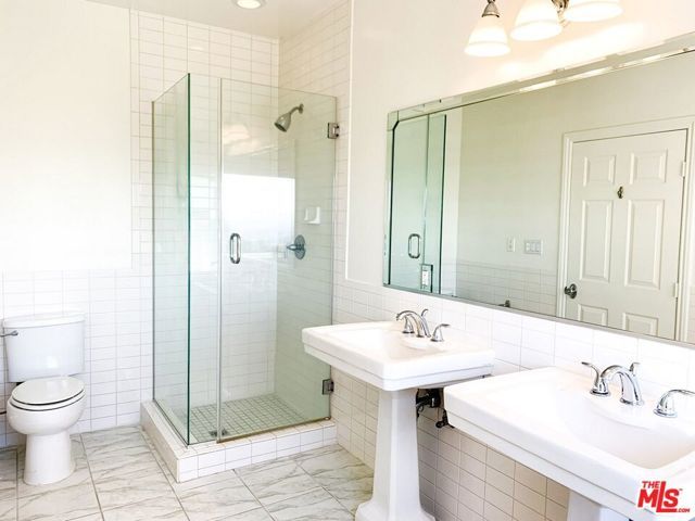 2239 VISTA DEL MAR Place, Los Angeles, CA 90068