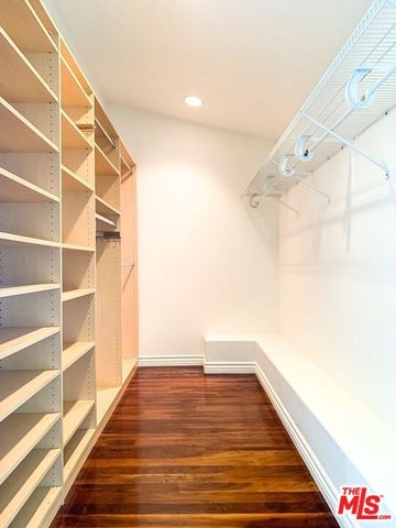 2239 VISTA DEL MAR Place, Los Angeles, CA 90068