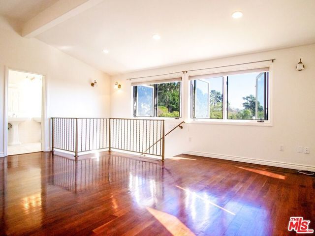 2239 VISTA DEL MAR Place, Los Angeles, CA 90068