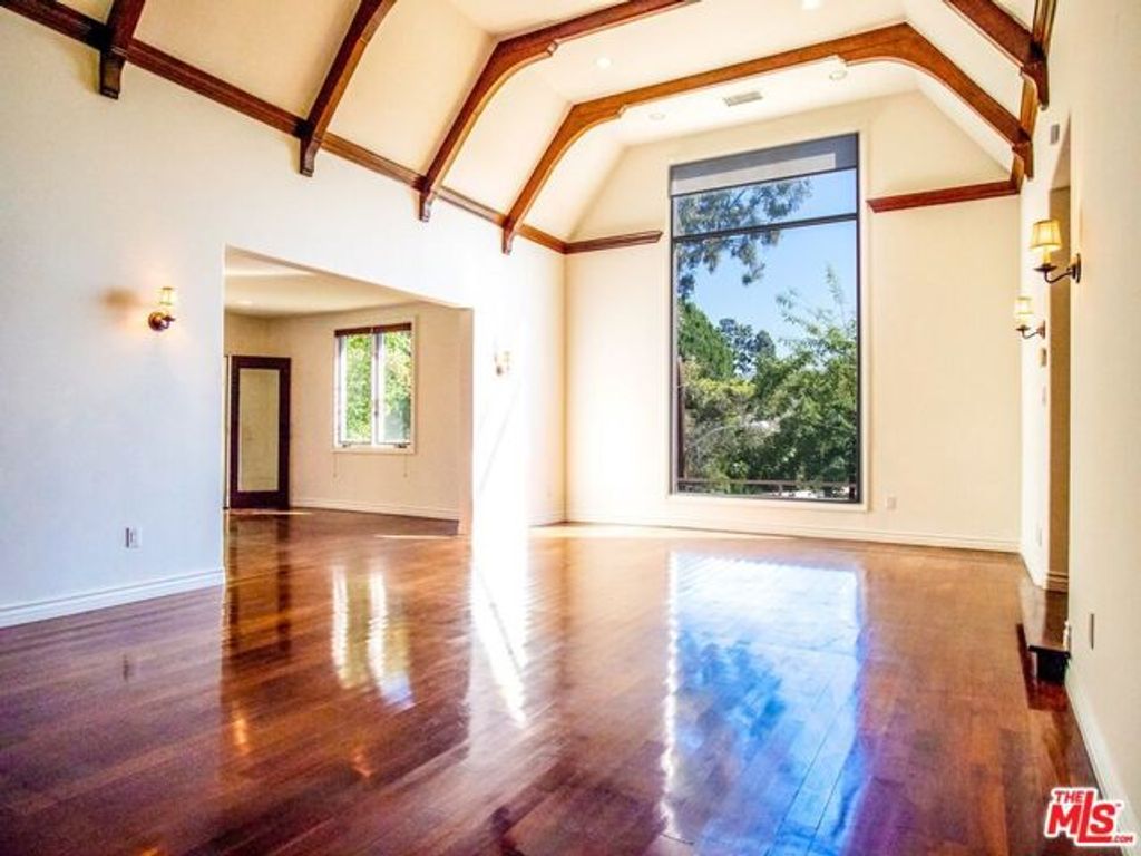 2239 VISTA DEL MAR Place, Los Angeles, CA 90068