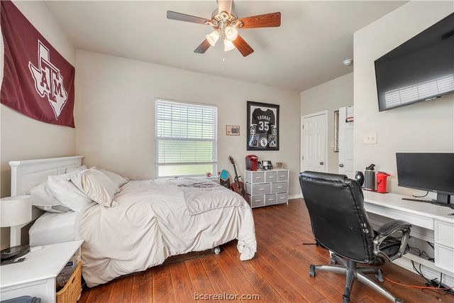 114 Lynn Drive, Bryan, TX 77801