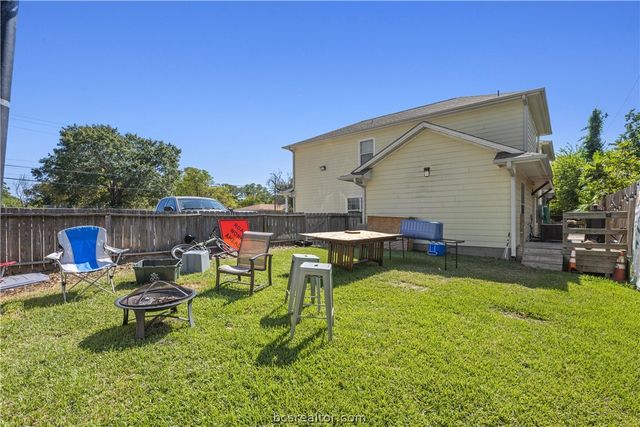 114 Lynn Drive, Bryan, TX 77801