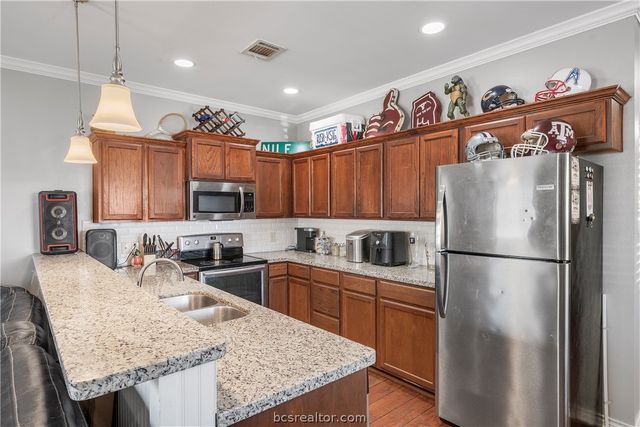 114 Lynn Drive, Bryan, TX 77801