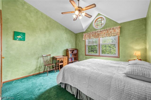 8572 Lake In The Woods Trail, Chagrin Falls, OH 44023