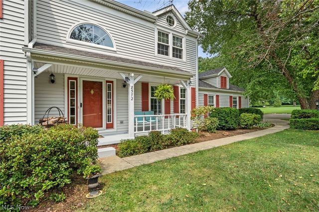 8572 Lake In The Woods Trail, Chagrin Falls, OH 44023